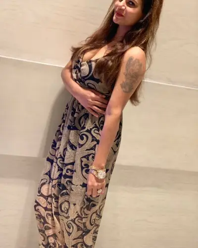 Gondpipri Escort